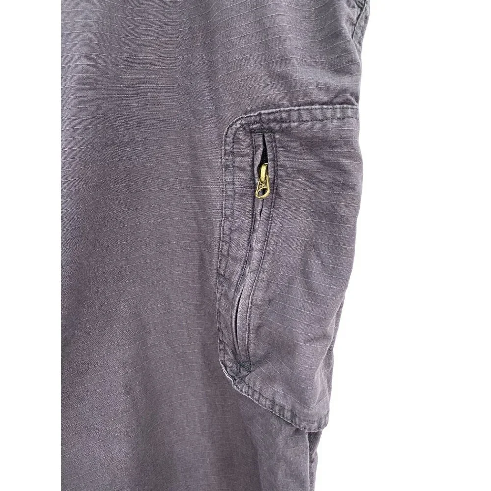 The North‎ Face mens grey cargo pants size 40 short combat hiking outdoors